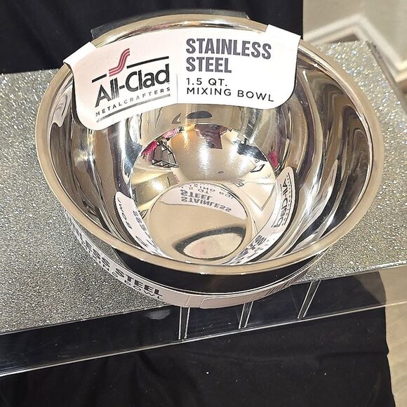 All-Clad 1.5QT Stainless Steel Mixing Bowl - Picture 7 of 8